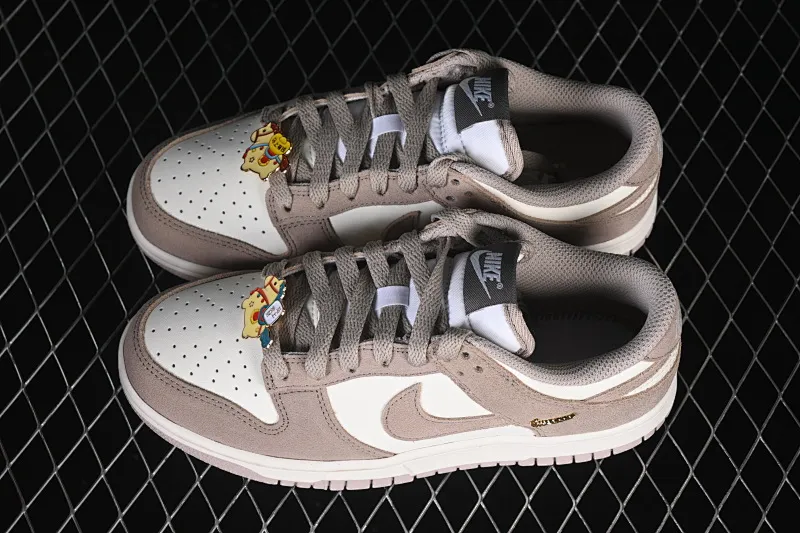 All Categories Nk SB Dunk Series Nk SB Dunk Low Low-top sneakers Nike SB Dunk Low Year of the Horse Gray White Low-top casual sneakers IB4417-105